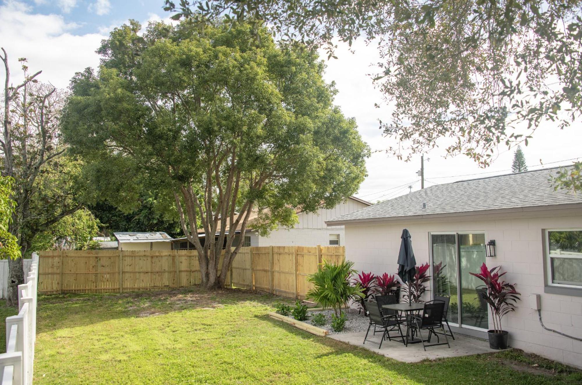 Buchanon Bungalows Orlando Exterior photo